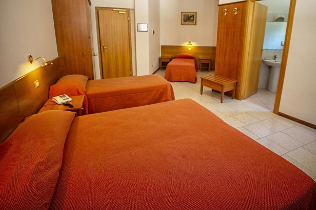 Hotel Roccaporena&Margherita Cascia Esterno foto